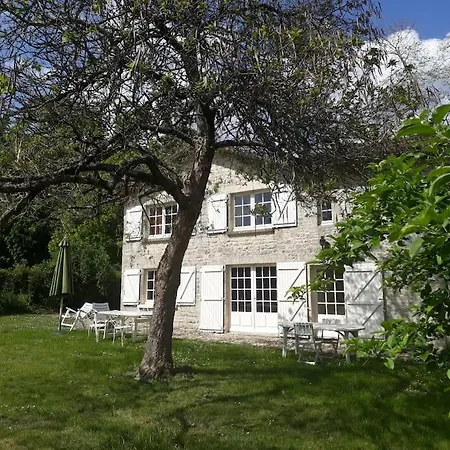 Charmante Maison Rustique Dans Un Parc Дом отдыха Condac