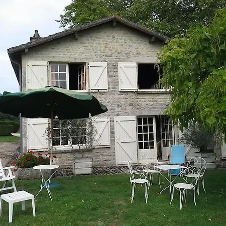 Charmante Maison Rustique Dans Un Parc Дом отдыха *